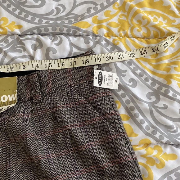 Old navy low waist shorts sz 14 nwt - Picture 4 of 5
